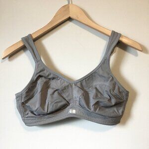 Wonderbra Adjustable Shoulder Coolmax Sports Bra 36/80 C